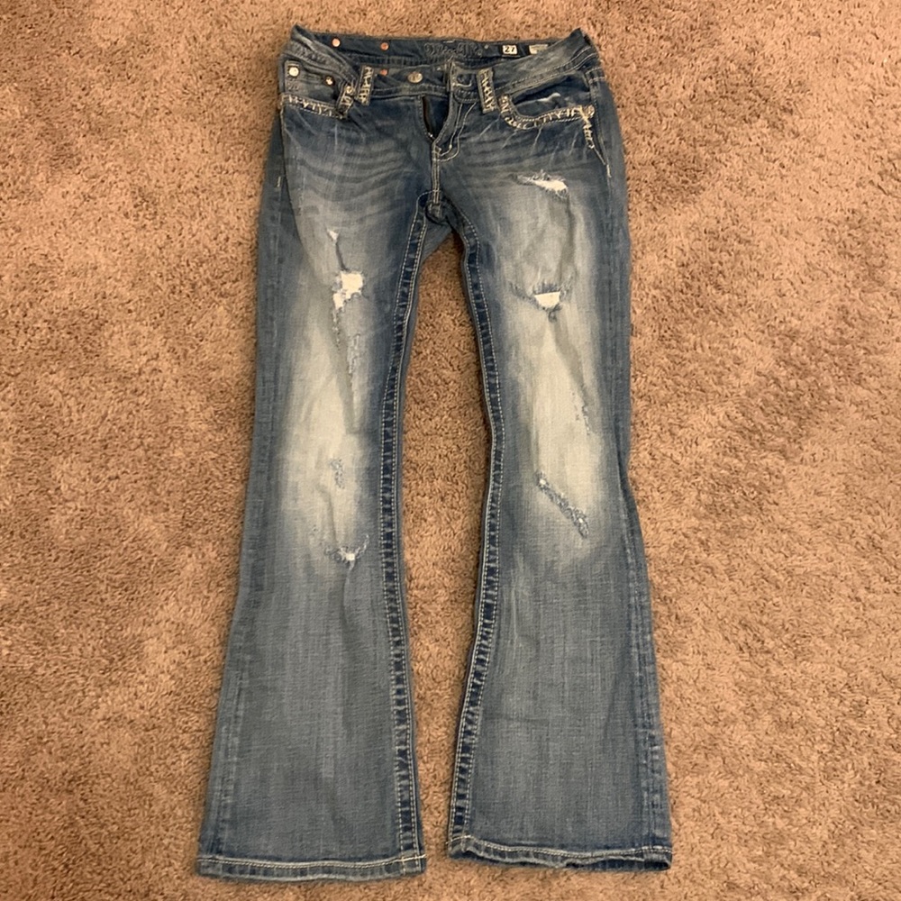 Light wash miss me jeans